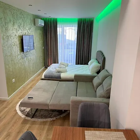 Luxury Center * Tirana