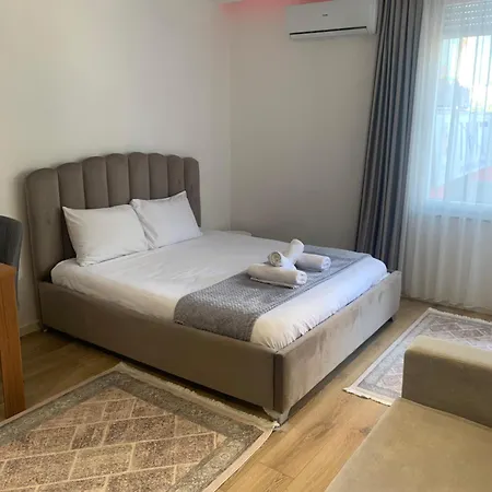 Luxury Center Appartamento Tirana